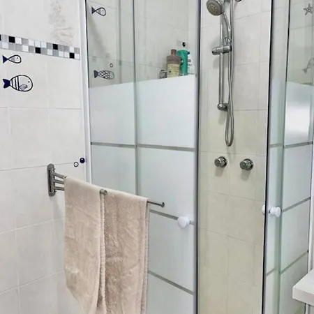 Scirocco Vista Mare E Privata Tatil Evi *